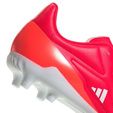 Chaussures de rugby ADIDAS RS15 (FG) : performance sur terrains durs | Rugby Approved Perpignan